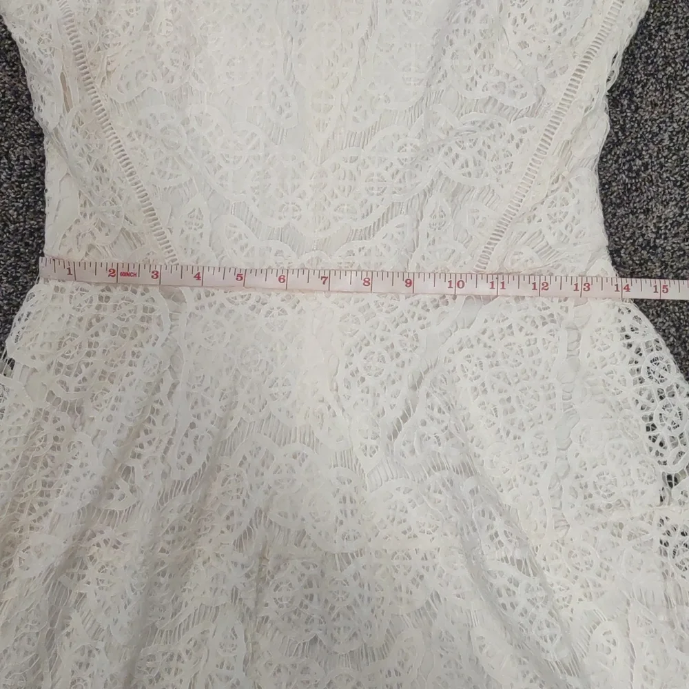 lacy dress - Picture 4 of 7